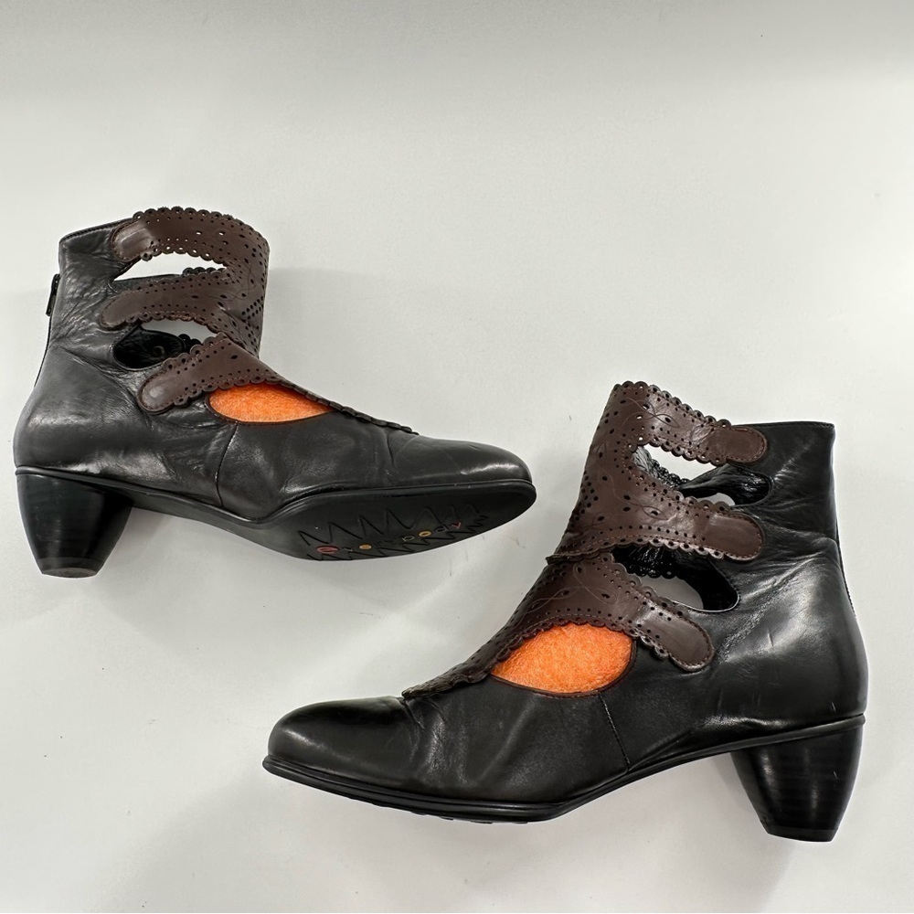 Anthropologie Everybody Chiseled Doily 41
Black Brown leather Filigree Boots - Picture 6 of 12